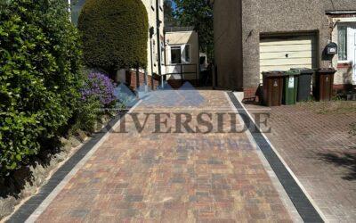 Rustic Medina Charcoal and Natural Border Edge